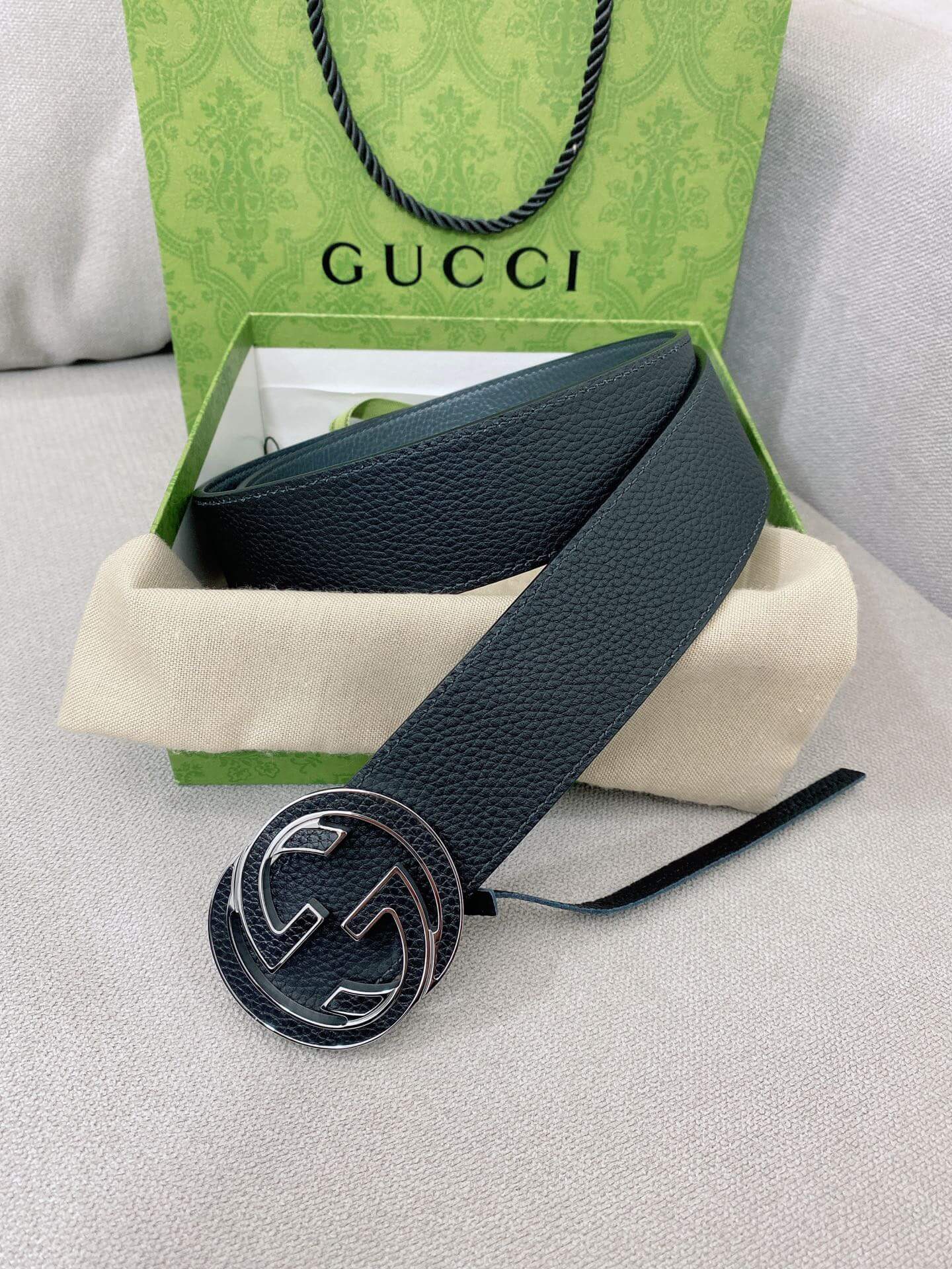 Fashionable Reversible Metal Buckle Belt