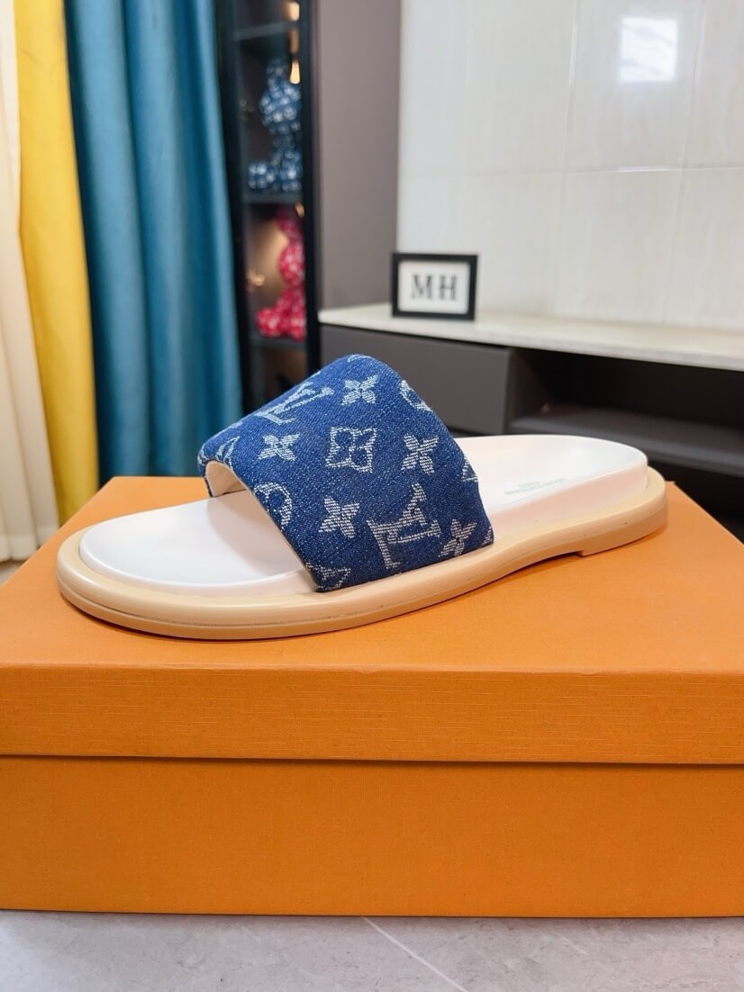 Classic All-Over Print Slippers