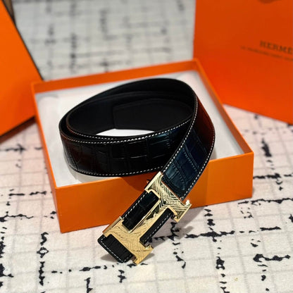 Chic Metal Buckle Leather Belt